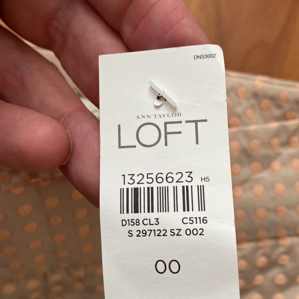 LOFT Dot Pattern 4 Inch Inseam Shorts - Picture 6 of 9